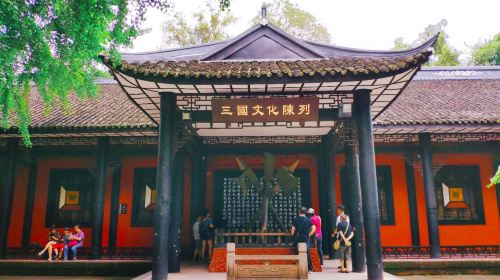 武侯祠半日游【可含门票 &middot; 蜀小匠1.5h深度精讲+含耳麦】